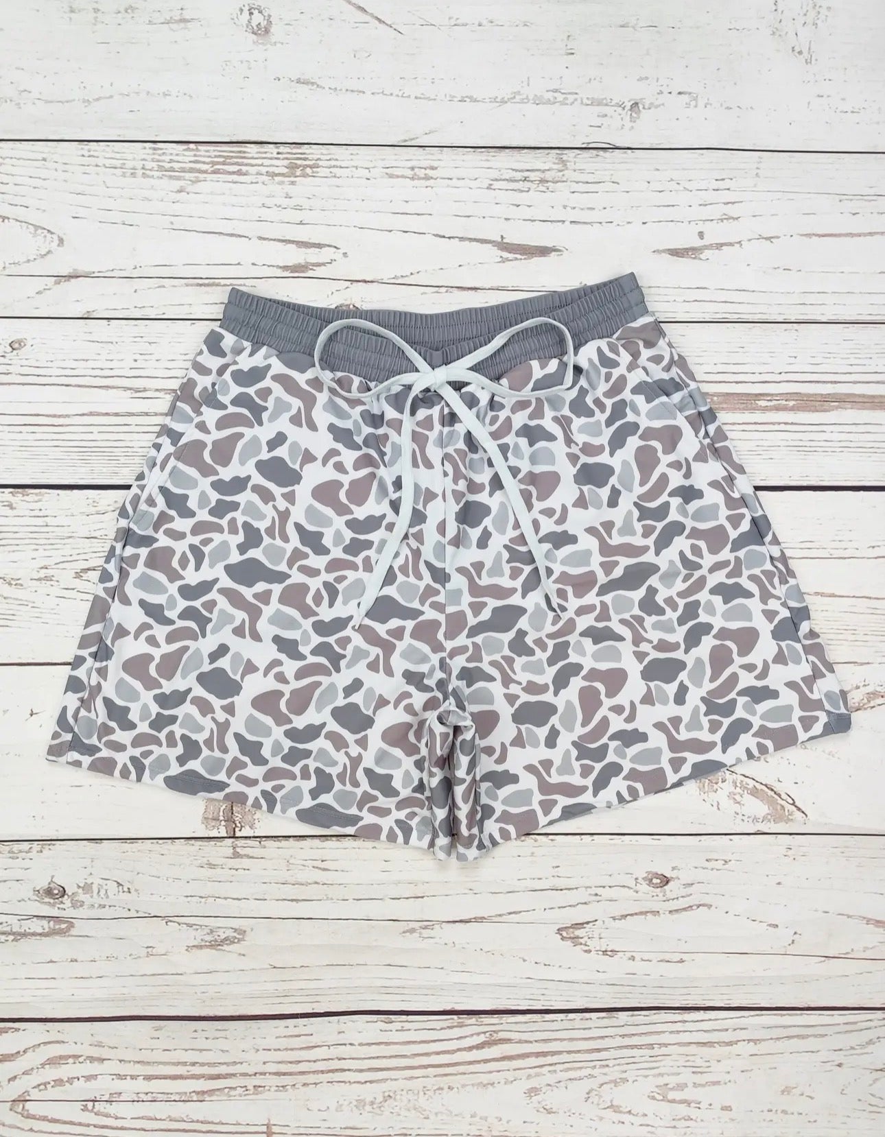 Pida por anticipado los shorts de baño para hombre