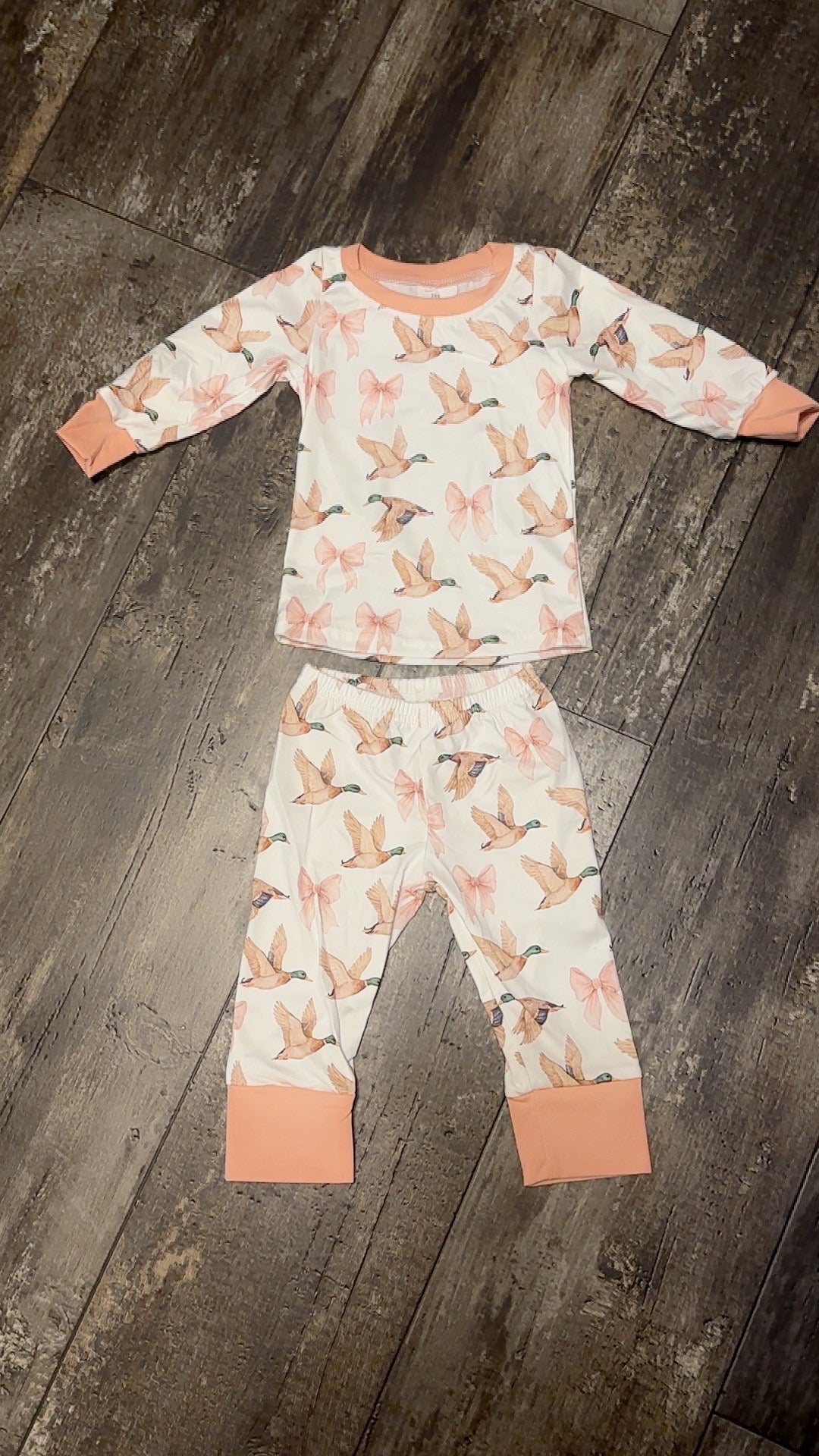 Mallard/Bow baby girl pajama