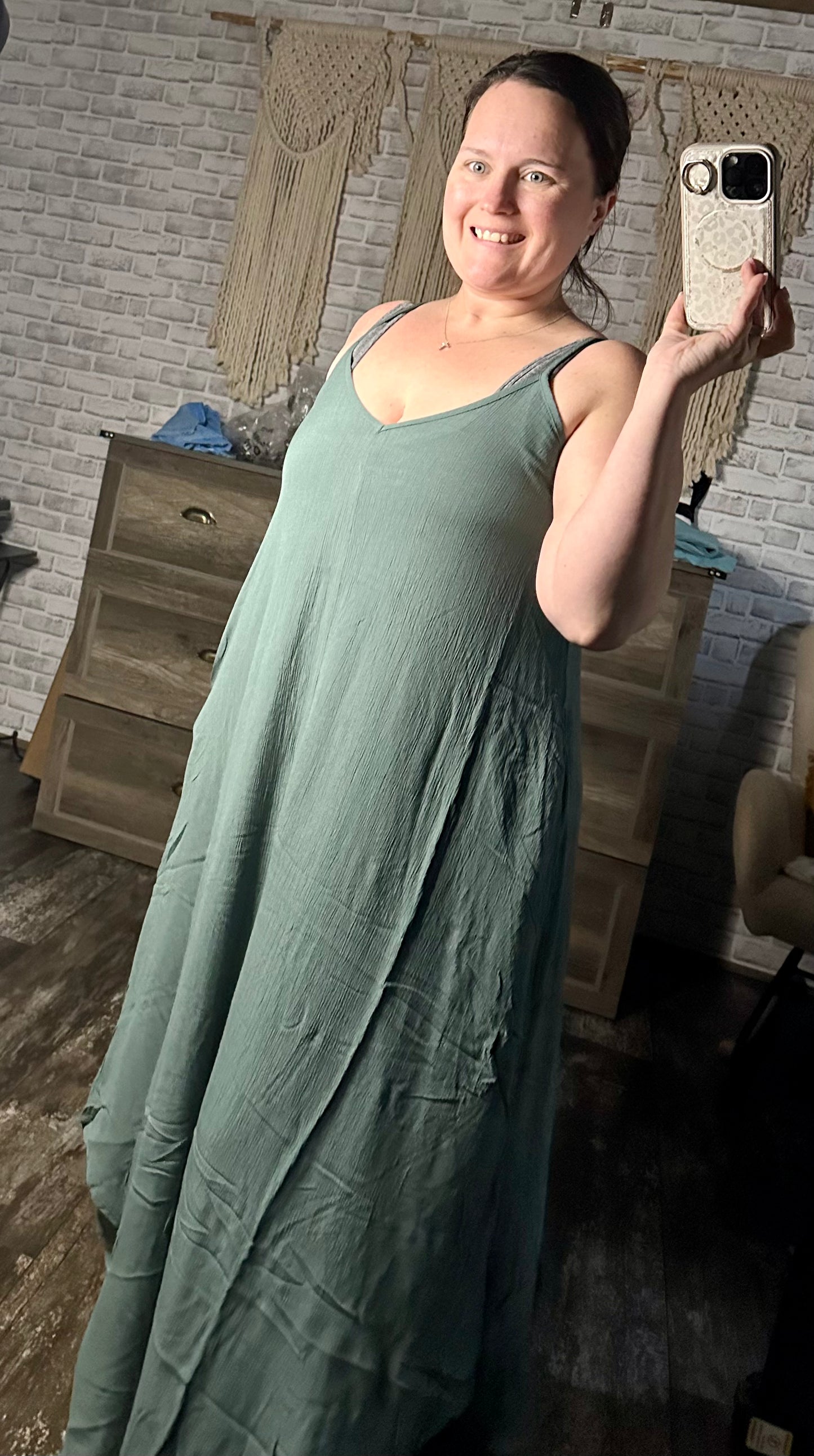 WOVEN CRINKLE CAMI MAXI DRESS W SIDE POCKETS