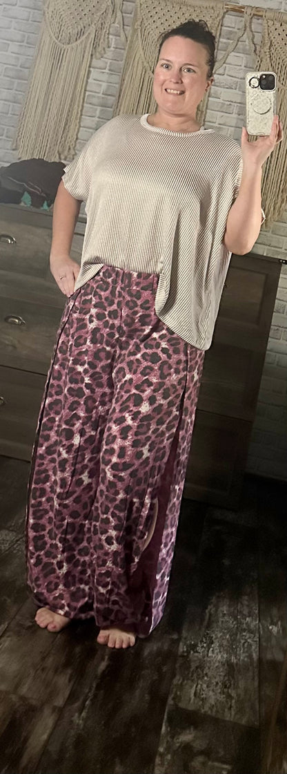 LEOPARD SPLIT SIDE PANTS