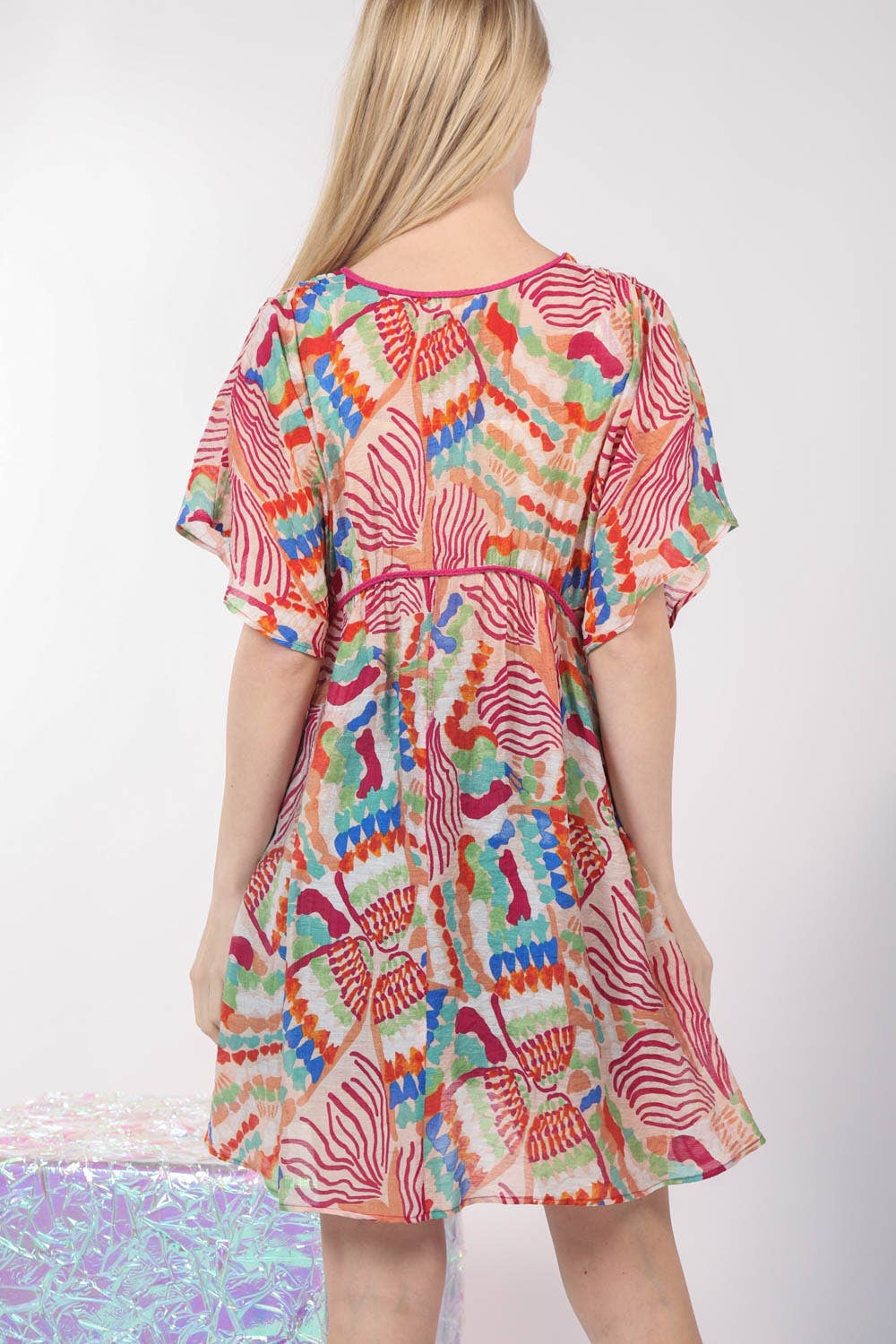 ND31235-Vestido Corto con Estampado Multicolor: ROSA / S-M-L/2-2-2
